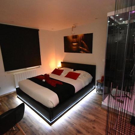 Spa Privatif Love Room, Le Hammam Et Bulles, Chez Nuits Chartraines Chartres Buitenkant foto