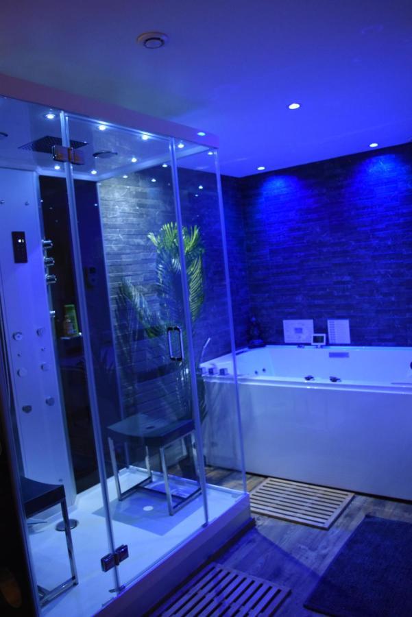 Spa Privatif Love Room, Le Hammam Et Bulles, Chez Nuits Chartraines Chartres Buitenkant foto