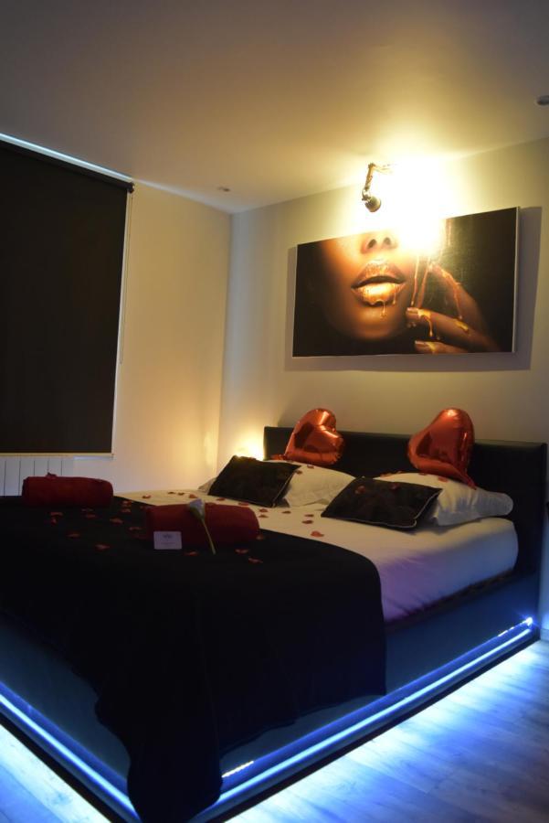 Spa Privatif Love Room, Le Hammam Et Bulles, Chez Nuits Chartraines Chartres Buitenkant foto