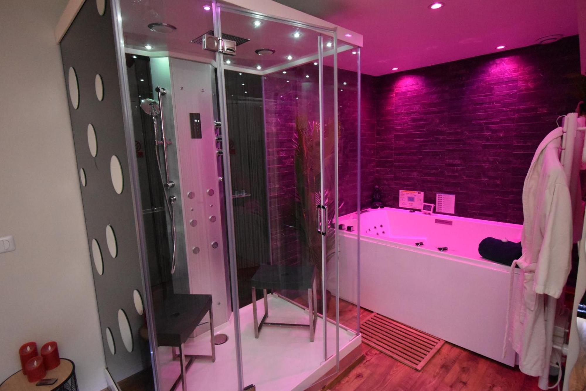Spa Privatif Love Room, Le Hammam Et Bulles, Chez Nuits Chartraines Chartres Buitenkant foto
