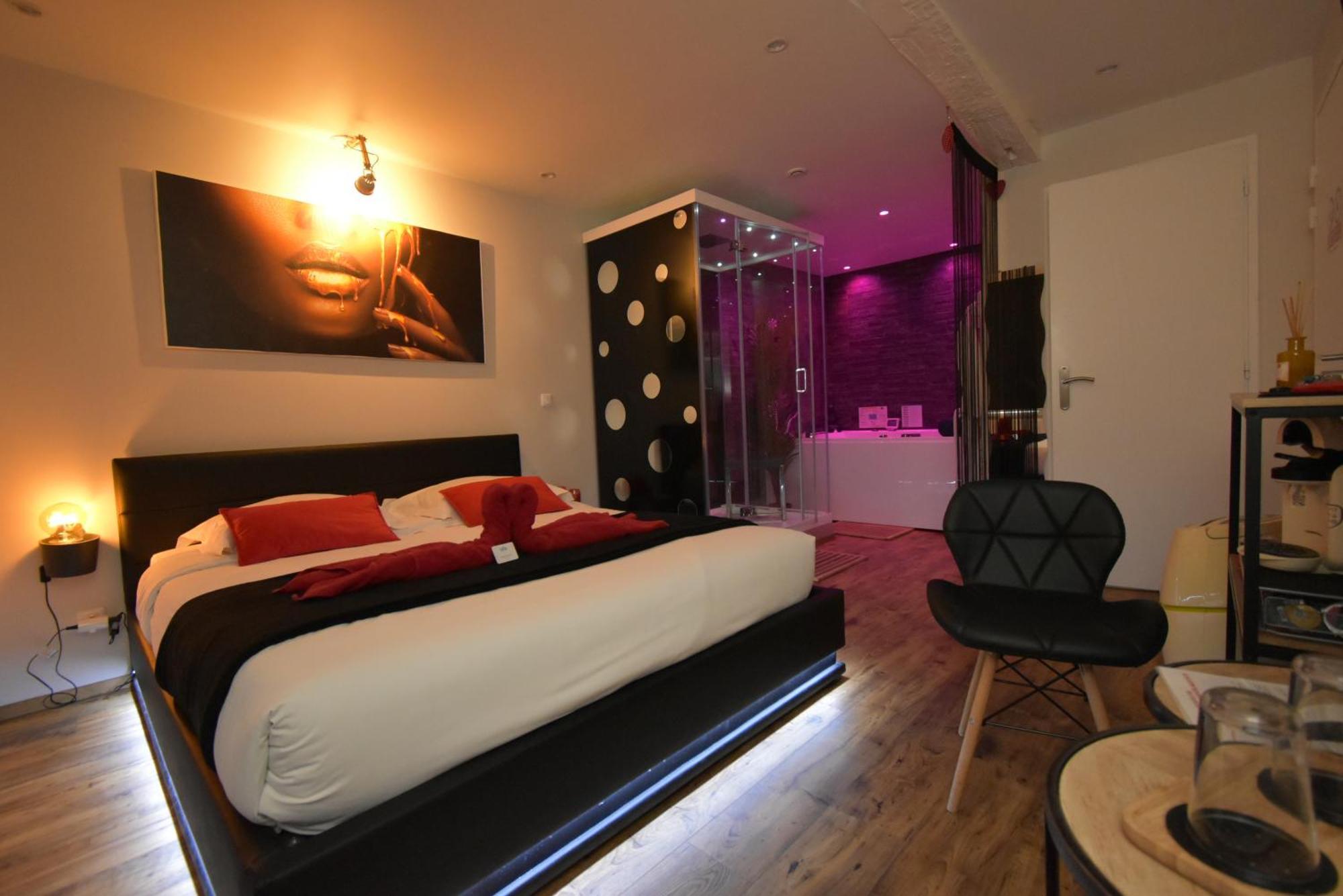 Spa Privatif Love Room, Le Hammam Et Bulles, Chez Nuits Chartraines Chartres Buitenkant foto